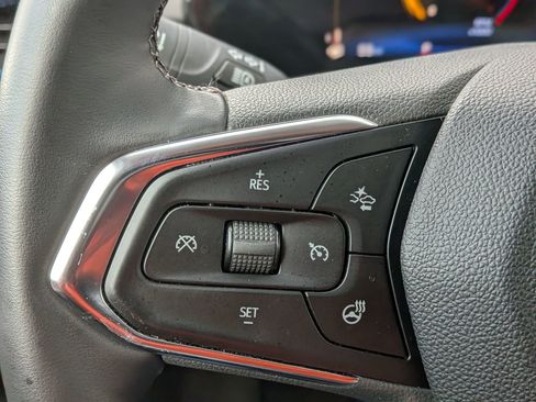 Used 2025 Chevrolet Trax LT w/ LT Convenience Package image 21