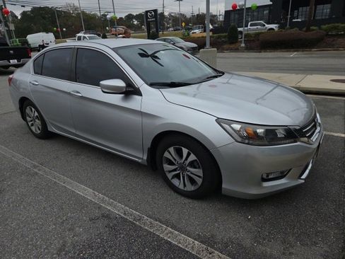 Used 2015 Honda Accord LX image 2