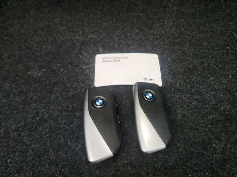 Used 2026 BMW i5 eDrive40 w/ M Sport Package AWD/4WD image 84