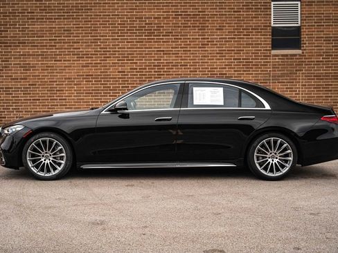 Used 2023 Mercedes-Benz S 500 4MATIC image 3