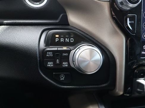 Used 2022 RAM 1500 Laramie AWD/4WD image 15