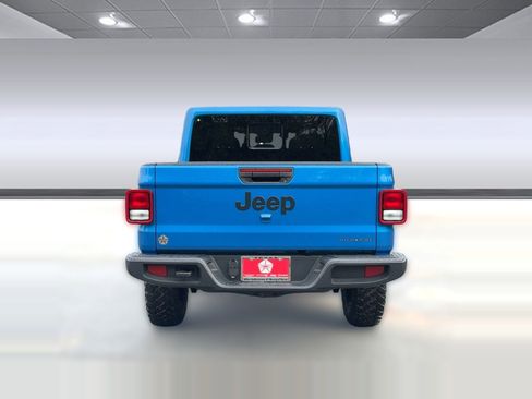 New 2025 Jeep Gladiator High Tide image 10