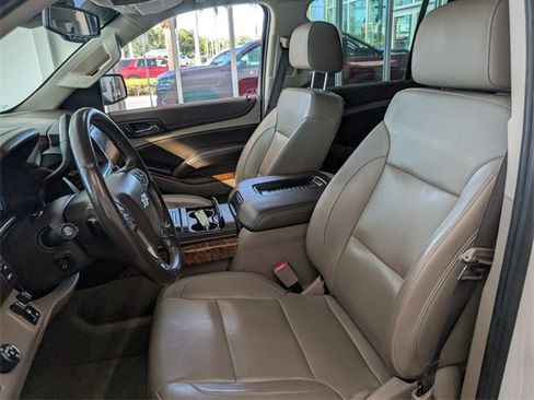 Certified 2019 Chevrolet Suburban Premier image 6