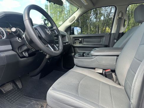 Used 2018 RAM 1500 Express w/ Express Value Package AWD/4WD image 14