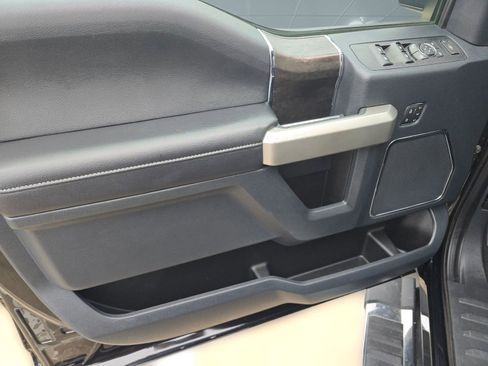 Used 2022 Ford F250 Lariat w/ Lariat Ultimate Package image 12