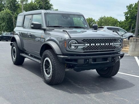Used 2023 Ford Bronco Badlands AWD/4WD image 2