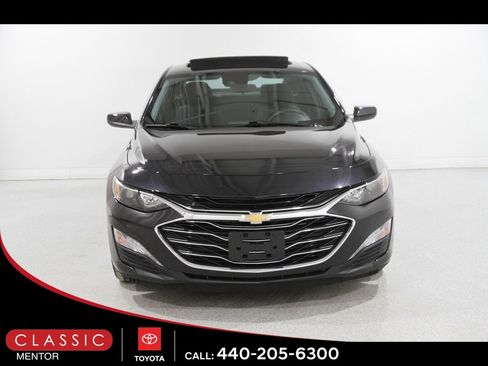 Used 2023 Chevrolet Malibu LT image 2