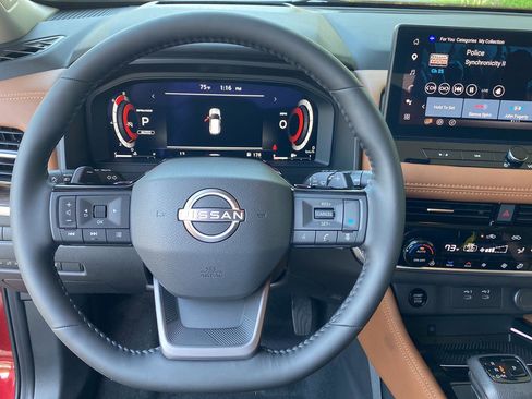 Used 2026 Nissan Rogue Platinum w/ Platinum Premium Package AWD/4WD image 41