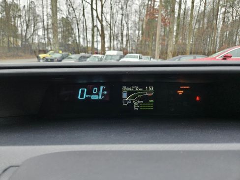 Used 2014 Toyota Prius C Two image 43