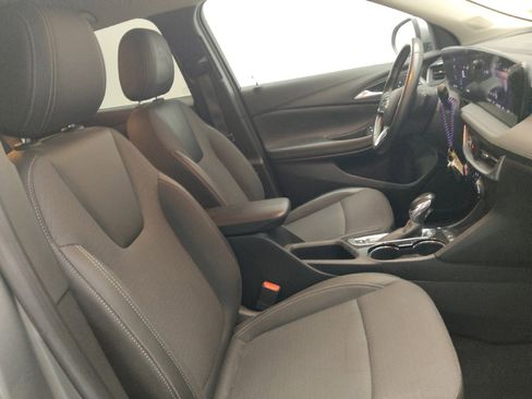 Used 2024 Buick Encore GX Preferred FWD image 21