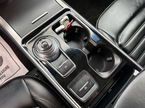 Used 2020 Ford Edge SEL w/ Convenience Package image 18