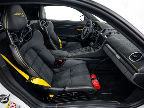 Certified 2024 Porsche 718 Cayman GT4 RS image 21