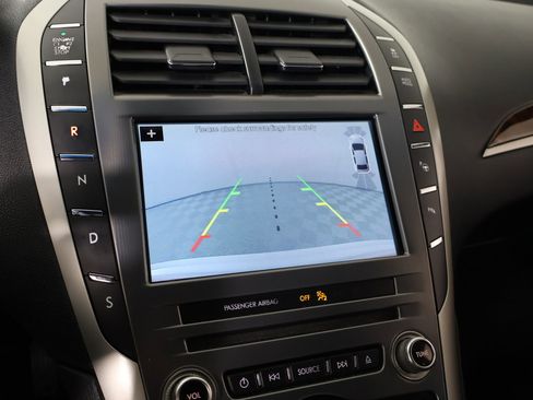 Used 2017 Lincoln MKZ Select w/ Technology Package image 6