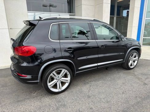 Used 2016 Volkswagen Tiguan R-Line FWD image 9
