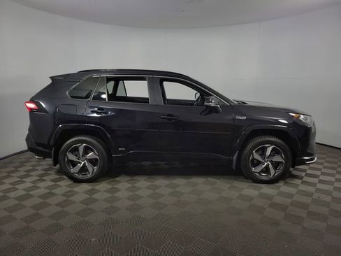 Used 2021 Toyota RAV4 SE w/ Carpet Mat Package (TMS) image 11