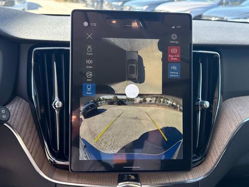 New 2026 Volvo XC60 B5 Plus w/ Climate Package image 23