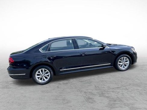 Used 2017 Volkswagen Passat 1.8T S FWD image 7