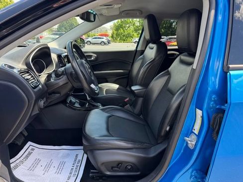 Used 2019 Jeep Compass Latitude AWD/4WD image 11