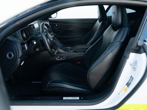 Used 2019 Aston Martin DB11 AMR RWD image 6