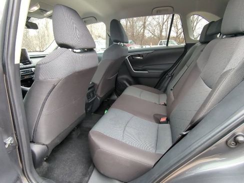 Used 2025 Toyota RAV4 XLE image 16