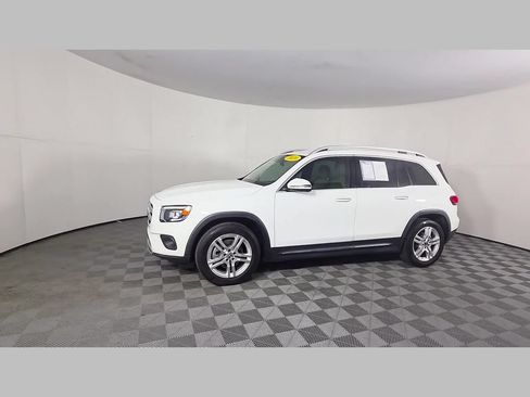 Used 2020 Mercedes-Benz GLB 250 image 47