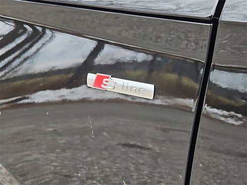 Certified 2023 Audi Q5 2.0T Premium Plus w/ Premium Plus Package image 13