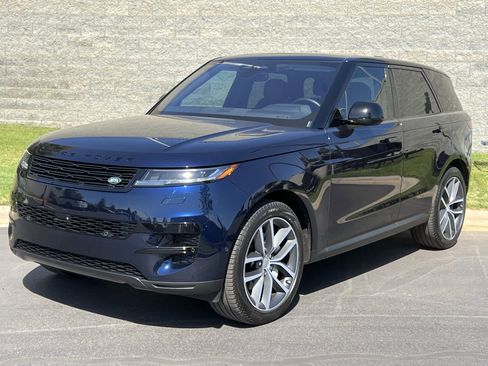 Used 2023 Land Rover Range Rover Sport SE AWD/4WD image 1