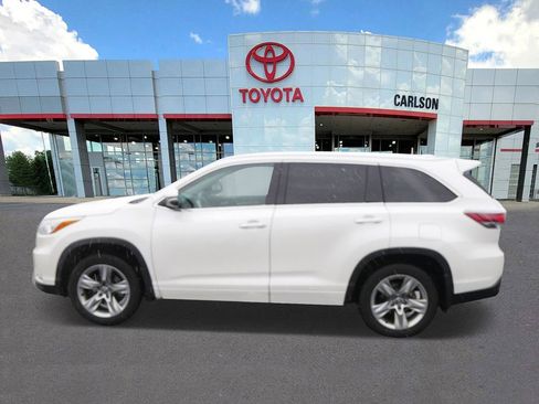 Used 2016 Toyota Highlander Limited image 7