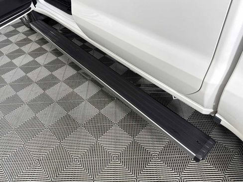 Certified 2024 GMC Sierra 1500 Denali Ultimate image 7