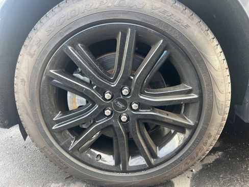 Used 2024 Ford Edge ST-Line image 4