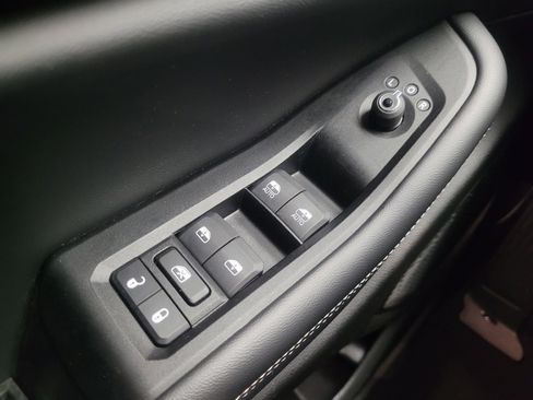Used 2023 Jeep Grand Cherokee L Laredo AWD/4WD image 27