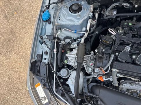 Used 2023 Honda Civic Touring image 33