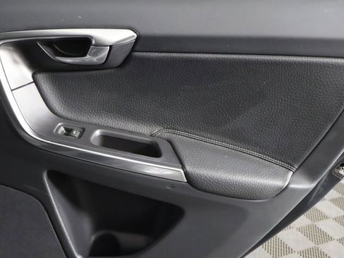 Used 2014 Volvo XC60 3.2 image 32