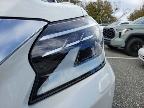 Used 2022 Lexus GX 460 Premium w/ Premium Package image 16