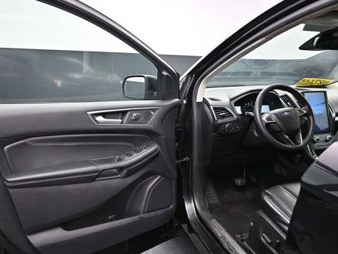 Used 2022 Ford Edge Titanium w/ Equipment Group 301A AWD/4WD image 11