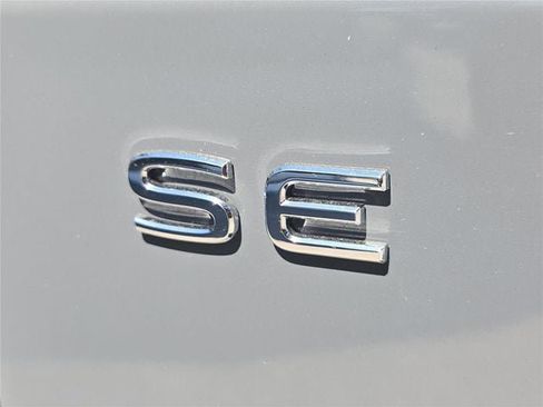 New 2026 Volkswagen Atlas SE image 6