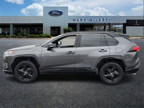 Used 2021 Toyota RAV4 XSE image 2