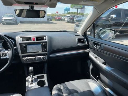Used 2017 Subaru Outback 2.5i Limited AWD/4WD image 42