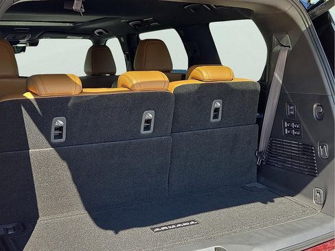 New 2026 Nissan Armada Platinum Reserve image 9