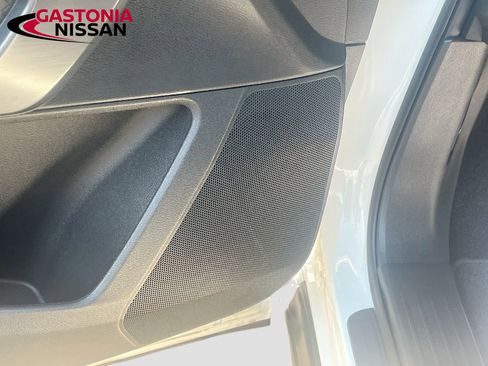 Used 2024 Nissan Pathfinder SL w/ Cargo Package image 25