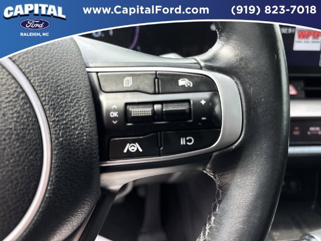 Used 2025 Kia Sportage EX w/ Premium Package FWD image 24