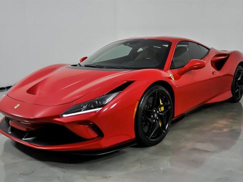 Used 2022 Ferrari F8 Tributo RWD image 6
