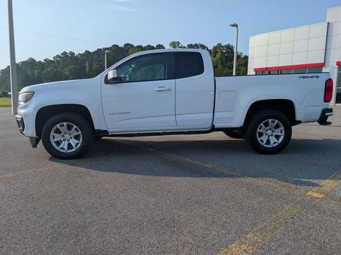 Used 2022 Chevrolet Colorado LT w/ Fleet Safety Package AWD/4WD image 2