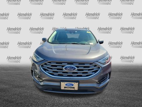 Used 2022 Ford Edge SEL w/ Convenience Package image 3