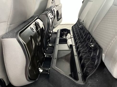 Used 2021 Toyota Tacoma SR AWD/4WD image 44