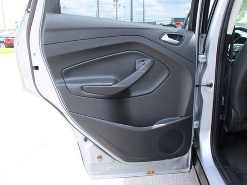 Used 2017 Ford Escape SE FWD image 27