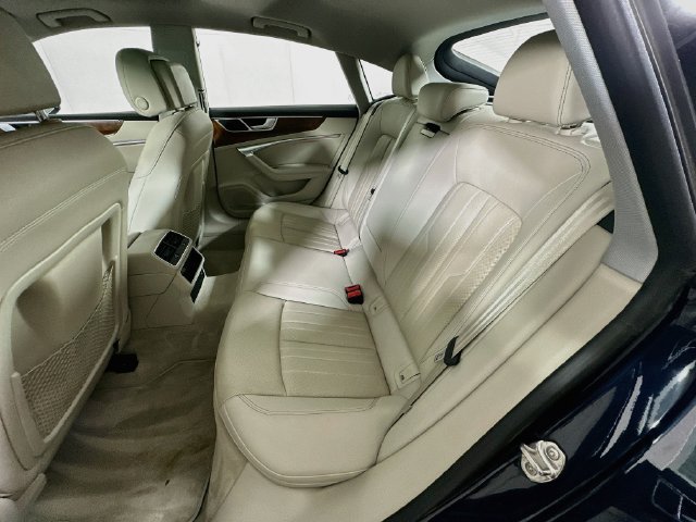 Used 2022 Audi A7 Prestige AWD/4WD image 30