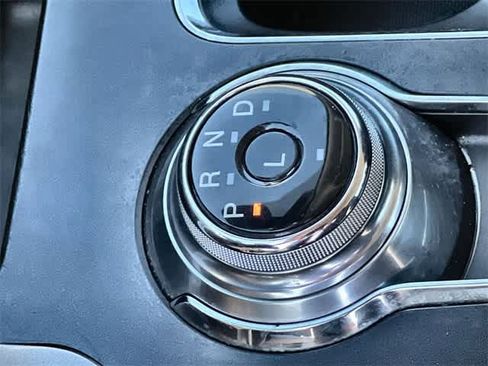 Used 2020 Ford Fusion SE image 16