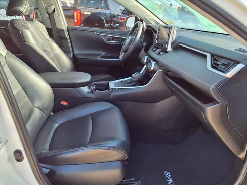 Certified 2020 Toyota RAV4 Limited image 20