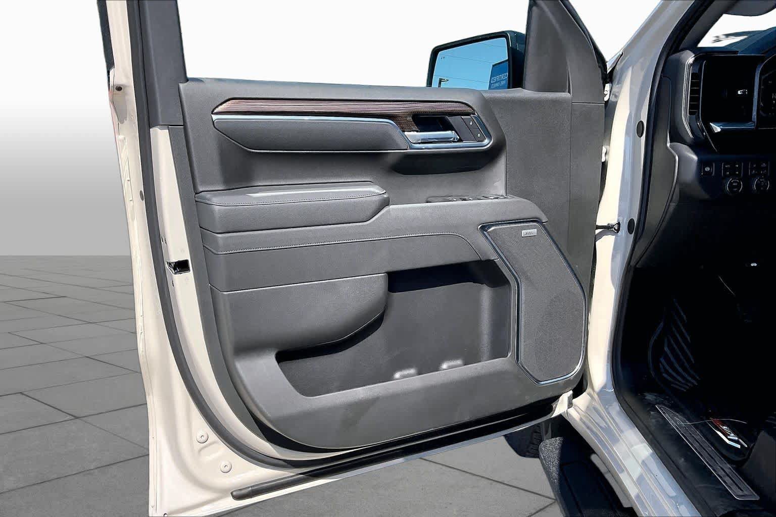 New 2026 Chevrolet Silverado 1500 RST AWD/4WD image 11